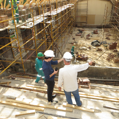 建築現場の状況確認